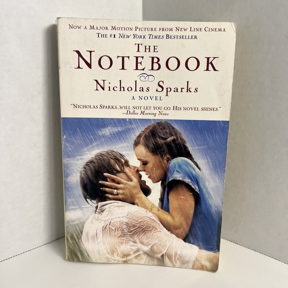 The Notebook Nicholas Sparks 1999 Trade Paperback Romance Fiction 9780446676090